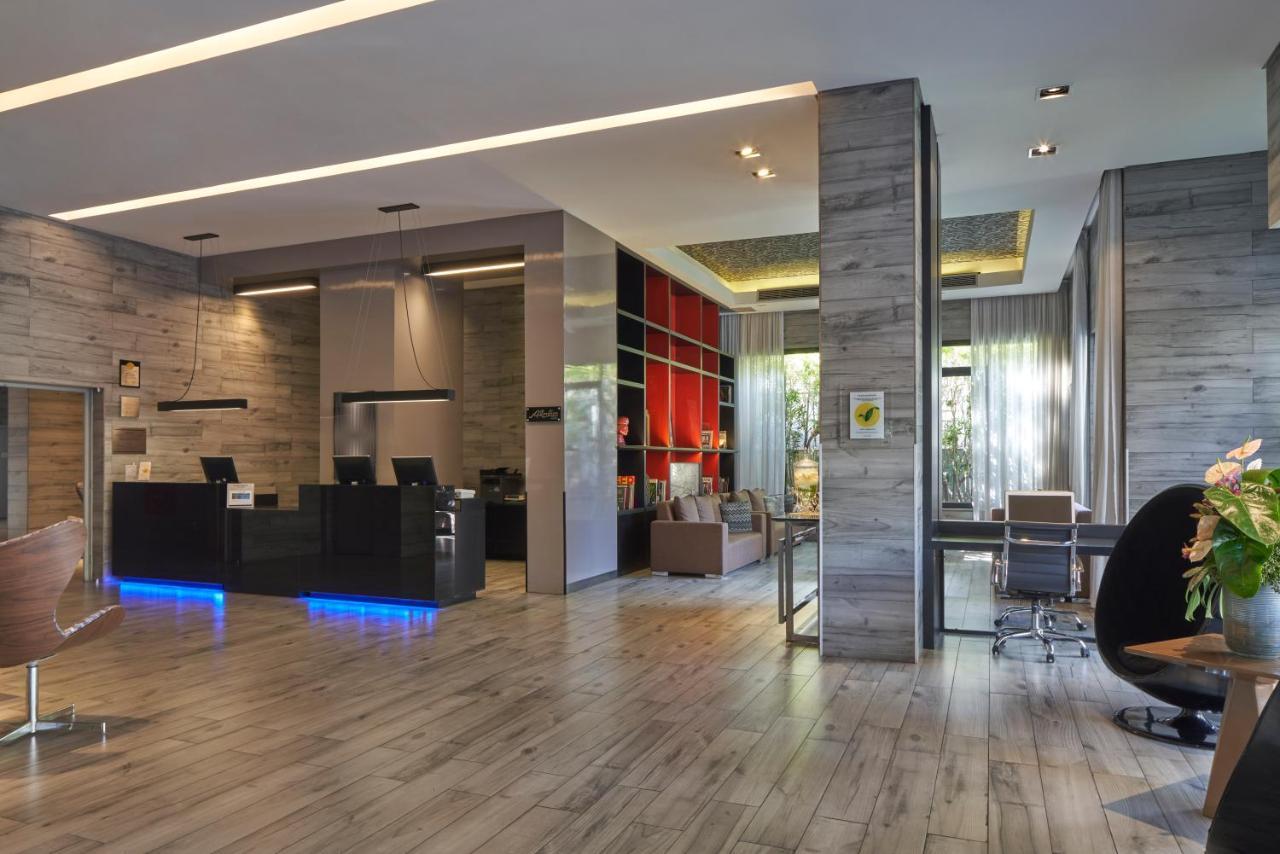 Hotel Radisson Blu Belo Horizonte Savassi Zewnętrze zdjęcie The lobby of the hotel